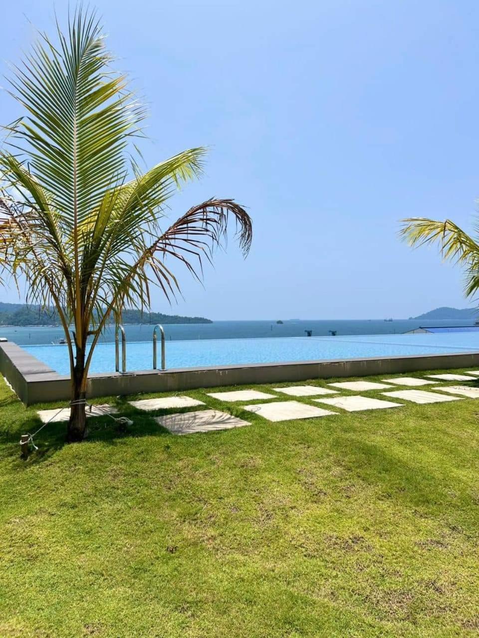 Jesselton Quay Sea View Hotel Kota Kinabalu Luaran gambar
